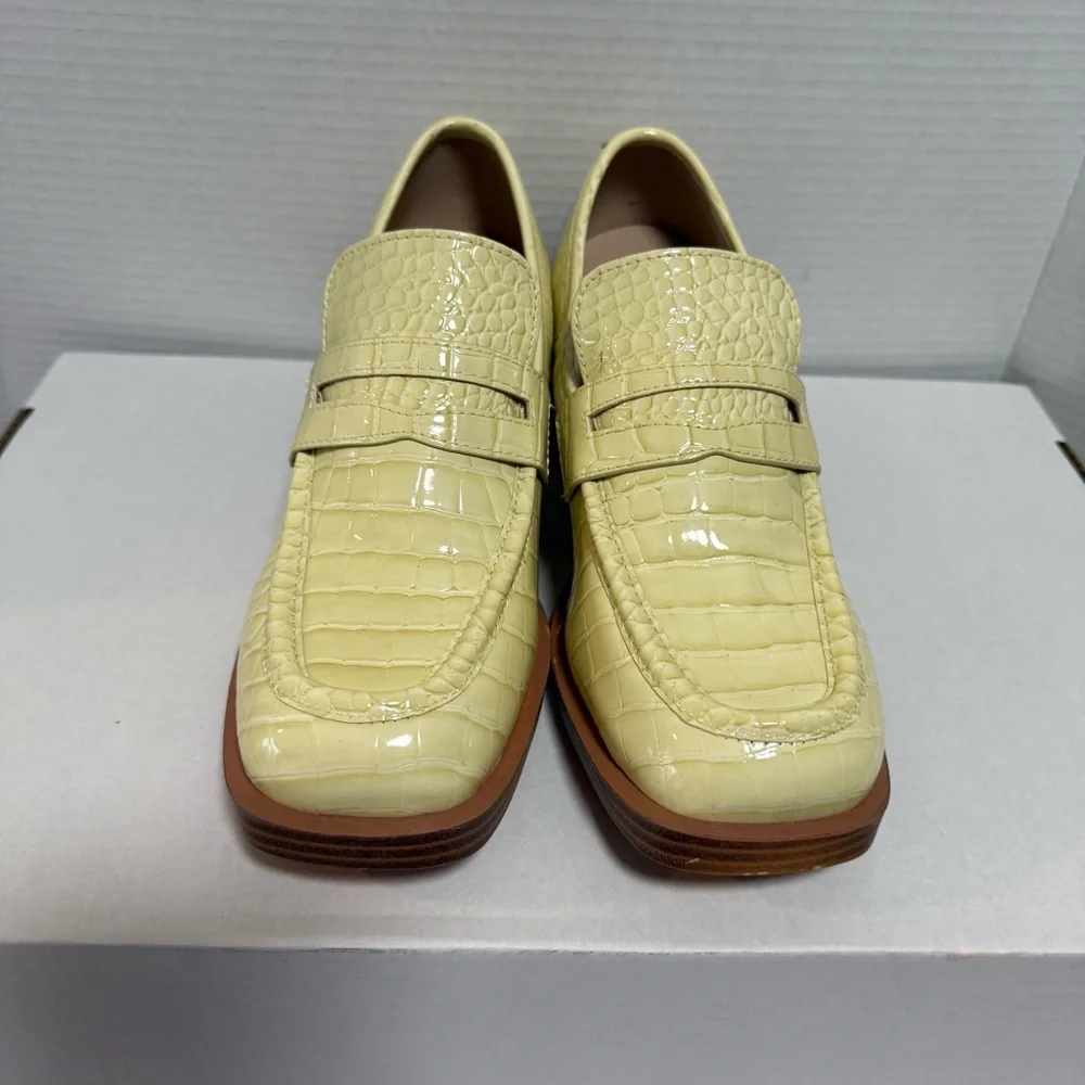 Women’s Urban Outfitters Croc Loafer - Picture 6 of 8